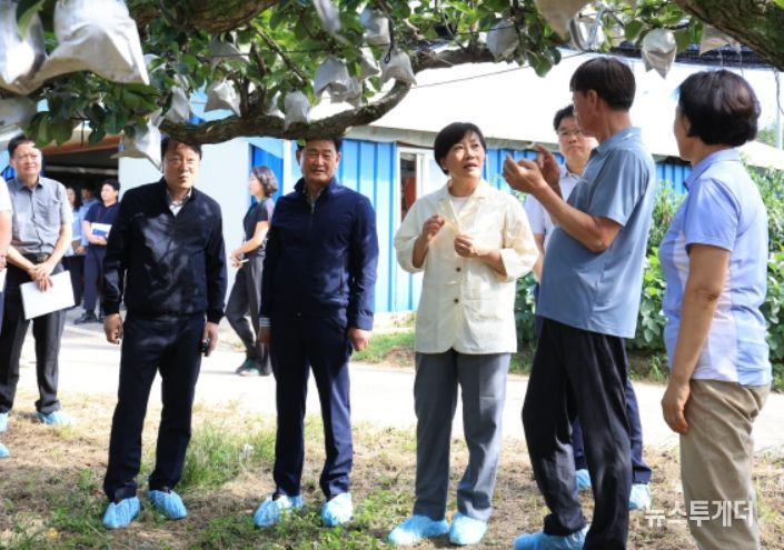 송미령 농식품부 장관 과일 성수품 수급 현장 점검