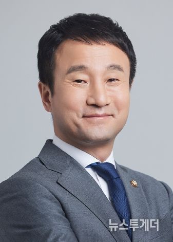 더불어민주당 한병도 의원(전북 익산시을, 국회 예산결산특별위원회 위원장)