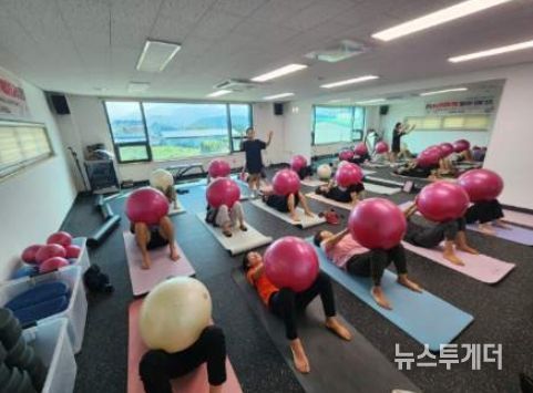 건강 365! 척추질환 예방 재활운동교실 운영