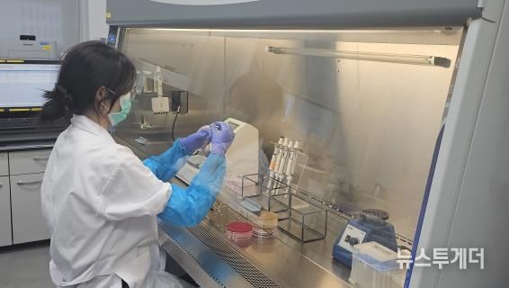 비상대응체계 관련 사진-식중독 검사사진