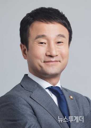 더불어민주당 한병도 의원(전북 익산시을, 국회 예산결산특별위원회 위원장)