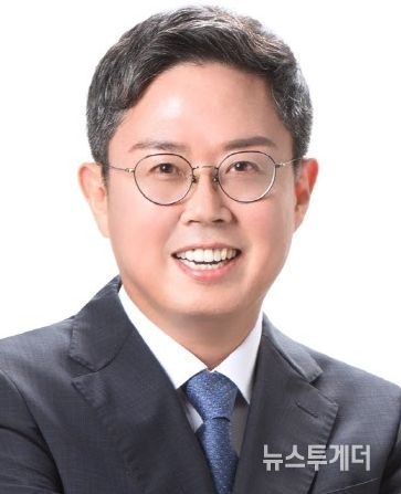 더불어민주당 안도걸 국회의원(광주 동남을, 당 정책위 상임부의장)