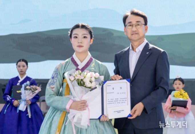 '제50회 정선아리랑제 전국아리랑 경창대회' 학생부 최우수상 수상한 신정인 학생