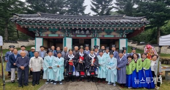 철원군 포충사 추계제향 봉행