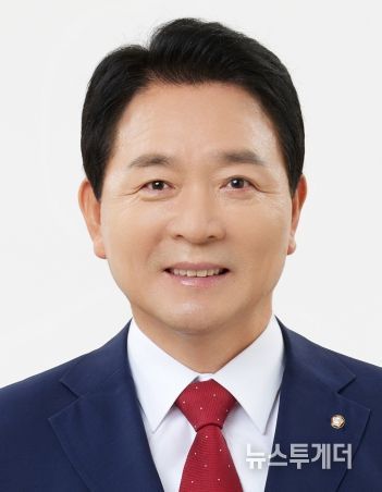 성일종 국회의원(3선, 충남 서산·태안)