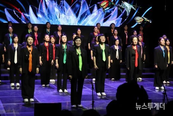 달성군립합창단, ‘가을 愛 노래’ 로 관객과 함께한 음악의 밤