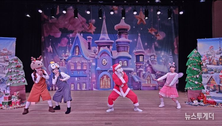 정선군가족센터, 가족과 함께 만드는 따뜻한 겨울 크리스마스 체험&뮤지컬 공연 행사 개최