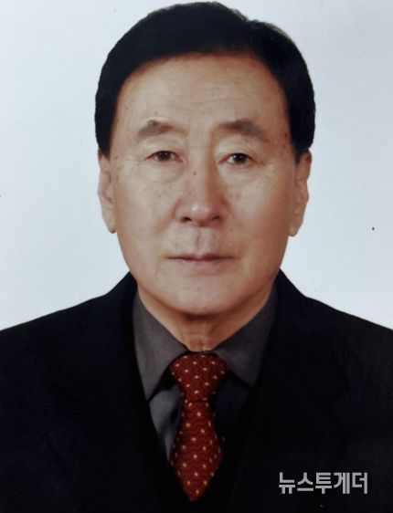 은관문화훈장 수상자(김성율 국가무형유산 수영야류 보유자)