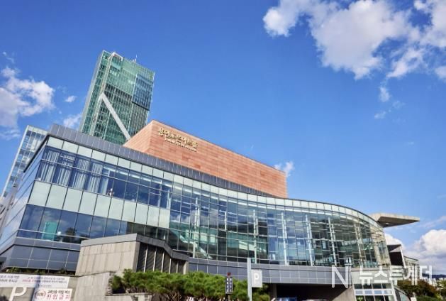 용인포은아트홀 전경